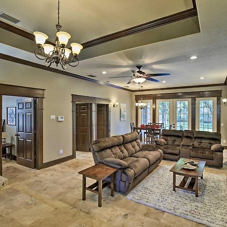 Tampa Oasis With Pool About 7 Mi To Busch Gardens! Villa ภายนอก รูปภาพ