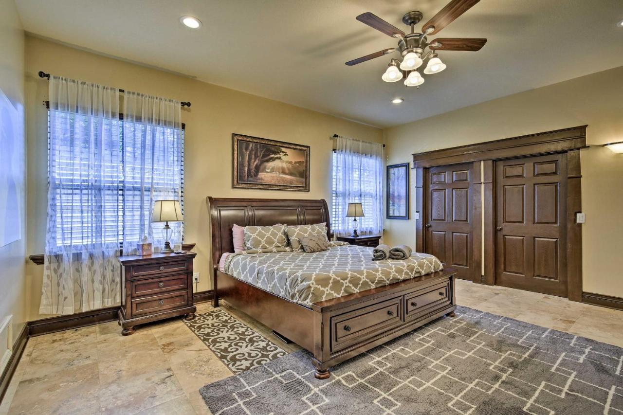 Tampa Oasis With Pool About 7 Mi To Busch Gardens! Villa ภายนอก รูปภาพ