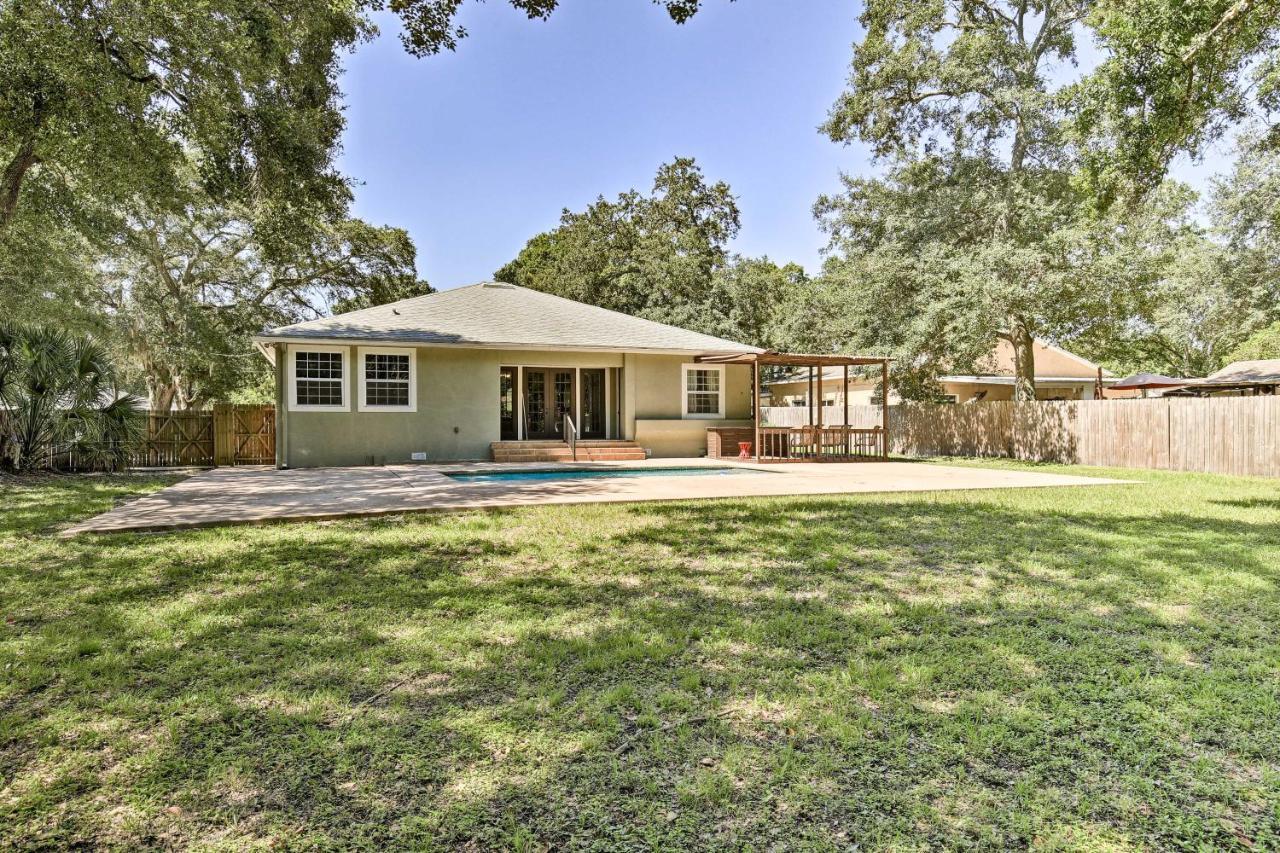 Tampa Oasis With Pool About 7 Mi To Busch Gardens! Villa ภายนอก รูปภาพ